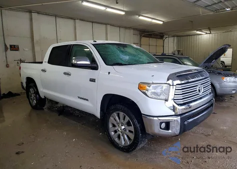 2016 Toyota Tundra Crewmax Limited z USA, uszkodzony, nr VIN 5TFHW5F10GX555580